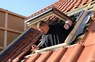 Pose de fenêtres de toit Velux à Boursay